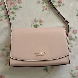 kate spade Pink Crossbody Bag made of leather and never used